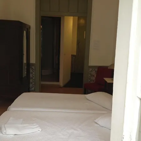 New Aljubarrota Casa de hóspedes 2*